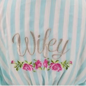 Betsey Johnson Bridal Honeymoon w/WIFEY Embroidery Wrap Kimono 3/4" Robe